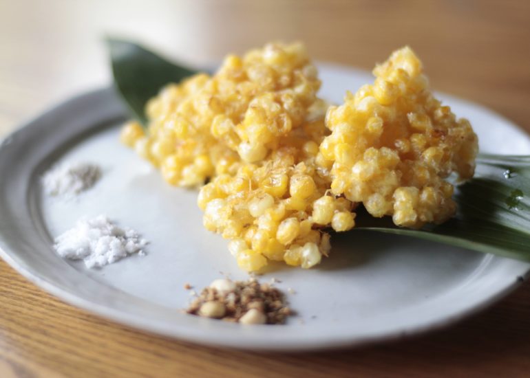 とうもろこしのかき揚げ