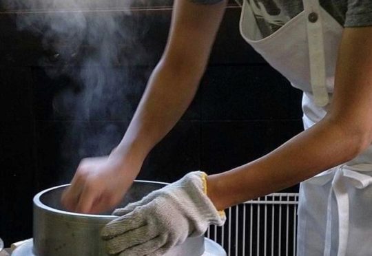 【満席】またいちの塩で　手作り味噌を仕込んでみよう！